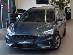 Blau Gebraucht 2022 Ford Focus ST-Line X Kombi | 10.980 €