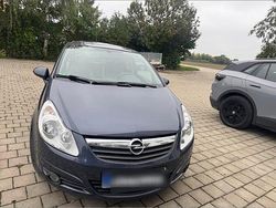 Blau Gebraucht 2007 Opel Corsa Kleinwagen | 4.000 € (Etwas zu teuer)