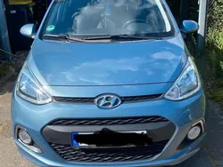 Blau Gebraucht 2015 Hyundai i10 Edition Kleinwagen | 6.500 € (Fairer Preis)