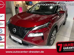 Tinded redpremium metallic Neu 2025 Nissan X-Trail 360º SUV | 43.980 €