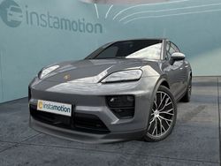 Grau Gebraucht 2025 Porsche Macan SUV | 110.881 € (Teuer)