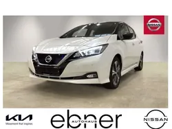 Pearl white/black m Gebraucht 2021 Nissan Leaf 360º Kleinwagen | 18.990 € (Etwas zu teuer)