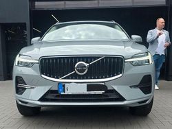 Grau Gebraucht 2023 Volvo XC60 Core SUV | 38.449 € (Guter Preis)