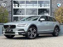Grau Gebraucht 2019 Volvo V90 CC Pro Kombi | 24.944 € (Fairer Preis)