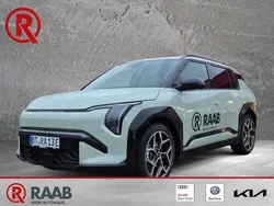 Gruen Gebraucht 2024 Kia EV3 4 SUV | 40.895 € (Fairer Preis)