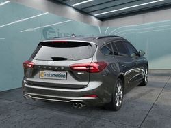 Grau Gebraucht 2024 Ford Focus ST-Line Kombi | 29.250 € (Fairer Preis)