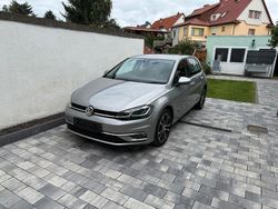 Silber Gebraucht 2019 VW Golf VII Trendline Limousine | 9.000 €