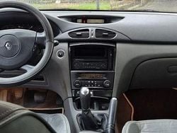 Silber Gebraucht 2001 Renault Laguna II Expression Kombi | 1.200 € (Fairer Preis)