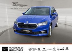 Blau (energyblau) Gebraucht 2024 Skoda Fabia Selection Kleinwagen | 22.990 € (Fairer Preis)