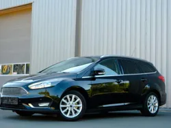 Schwarz Gebraucht 2015 Ford Focus Titanium Kombi | 7.340 € (Superpreis)