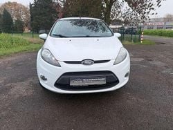 Weiß Gebraucht 2012 Ford Fiesta Titanium Limousine | 3.900 € (Guter Preis)