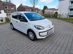 Weiß Gebraucht 2013 VW up! Kleinwagen | 5.300 € (Etwas zu teuer)