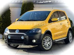 Gelb Gebraucht 2007 VW Fox Kleinwagen | 6.990 €