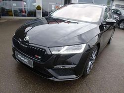 Schwarzmagic perleffekt Gebraucht 2024 Skoda Octavia RS Kombi | 40.900 € (Fairer Preis)