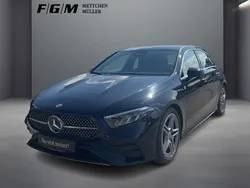 Kosmosschwarz metallic Gebraucht 2024 Mercedes A180 AMG line Limousine | 30.570 € (Fairer Preis)