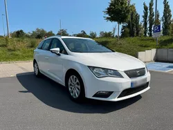 Weiß Gebraucht 2015 Seat Leon ST Kombi | 5.500 €