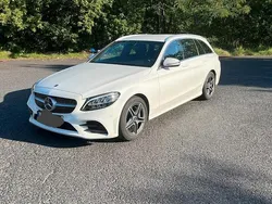 Weiß Gebraucht 2019 Mercedes C220 AMG line Kombi | 25.000 € (Fairer Preis)