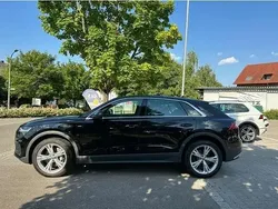 Tiefschwarz Gebraucht 2018 Audi Q8 Sport SUV | 55.990 € (Etwas zu teuer)