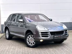 Meteorgraumetallic Gebraucht 2010 Porsche Cayenne SUV | 15.998 € (Superpreis)