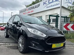 Shadow black Gebraucht 2016 Ford Fiesta Celebration Kleinwagen | 7.450 € (Fairer Preis)
