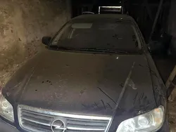 Grau Gebraucht 2000 Opel Omega Kombi | 600 € (Superpreis)