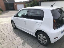 Weiß Gebraucht 2022 VW e-up! Style Kleinwagen | 15.700 € (Fairer Preis)