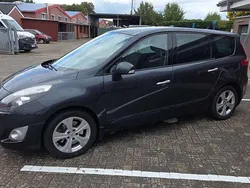 Grau Gebraucht 2010 Renault Scénic III Dynamique Van / Kleinbus | 2.800 € (Superpreis)
