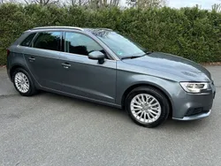 Grau Gebraucht 2016 Audi A3 Sportback Ambiente Limousine | 15.700 € (Fairer Preis)