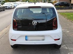 Weiß Gebraucht 2017 VW up! move up! Kleinwagen | 7.500 € (Guter Preis)