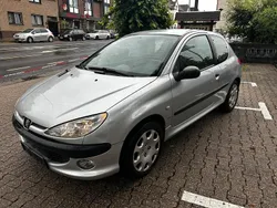 Silber Gebraucht 2003 Peugeot 206 Limousine | 1.300 € (Fairer Preis)