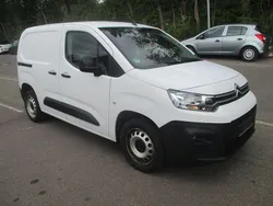 Weiß Gebraucht 2019 Citroën Berlingo Van / Kleinbus | 6.499 €