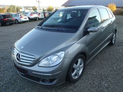 Kometgrau metalliclack Gebraucht 2008 Mercedes B200 Van / Kleinbus | 3.950 € (Guter Preis)