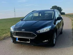 Schwarz Gebraucht 2016 Ford Focus Kombi | 6.400 € (Superpreis)