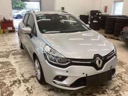 Grau Gebraucht 2019 Renault Clio GrandTour Kombi | 9.900 € (Fairer Preis)