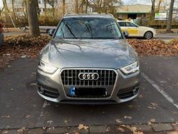 Grau Gebraucht 2014 Audi Q3 Comfort SUV | 14.700 € (Fairer Preis)