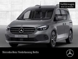 Grau Gebraucht 2024 Mercedes T180 Van / Kleinbus | 30.979 € (Teuer)