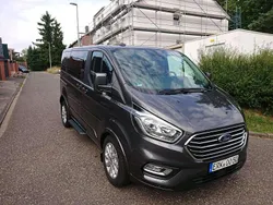 Grau Gebraucht 2022 Ford Tourneo Custom Titanium Van | 37.600 € (Guter Preis)