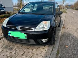 Blau Gebraucht 2002 Ford Fiesta Kleinwagen | 500 € (Guter Preis)