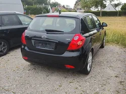 Schwarz Gebraucht 2009 Kia Ceed Kombi | 3.900 € (Fairer Preis)