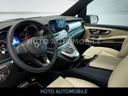 Schwarz Gebraucht 2024 Mercedes V300 Luxury Van / Kleinbus | 168.880 €