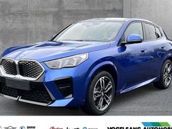 Blau Neu 2025 BMW iX2 Luxury Line SUV | 53.790 € (Guter Preis)