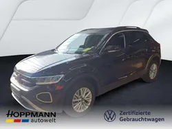 Deep black perleffekt Gebraucht 2024 VW T-Roc Life SUV | 22.490 € (Guter Preis)