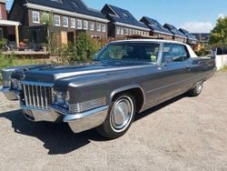 Grau Gebraucht 1970 Cadillac Coupé DeVille Coupé | 18.250 €