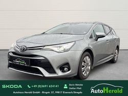 Grau Gebraucht 2017 Toyota Avensis Edition-S Kombi | 16.950 € (Fairer Preis)