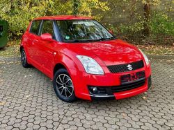 Rot Gebraucht 2010 Suzuki Swift Kleinwagen | 2.000 € (Guter Preis)