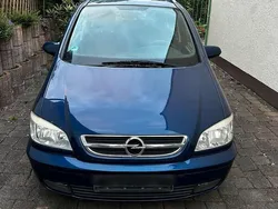 Blau Gebraucht 2005 Opel Zafira Njoy Van / Kleinbus | 1.300 € (Fairer Preis)
