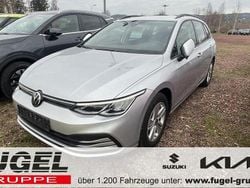 Reflexsilber metallic Gebraucht 2022 VW Golf VIII Life Kombi | 19.498 € (Guter Preis)