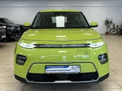 Grün Gebraucht 2021 Kia Soul EV Edition 7 SUV | 13.900 € (Guter Preis)