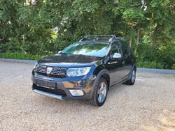 Schwarz Gebraucht 2020 Dacia Sandero Stepway Kleinwagen | 10.980 € (Superpreis)