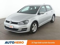 Silber Gebraucht 2016 VW Golf VII Comfortline Kleinwagen | 13.260 € (Guter Preis)